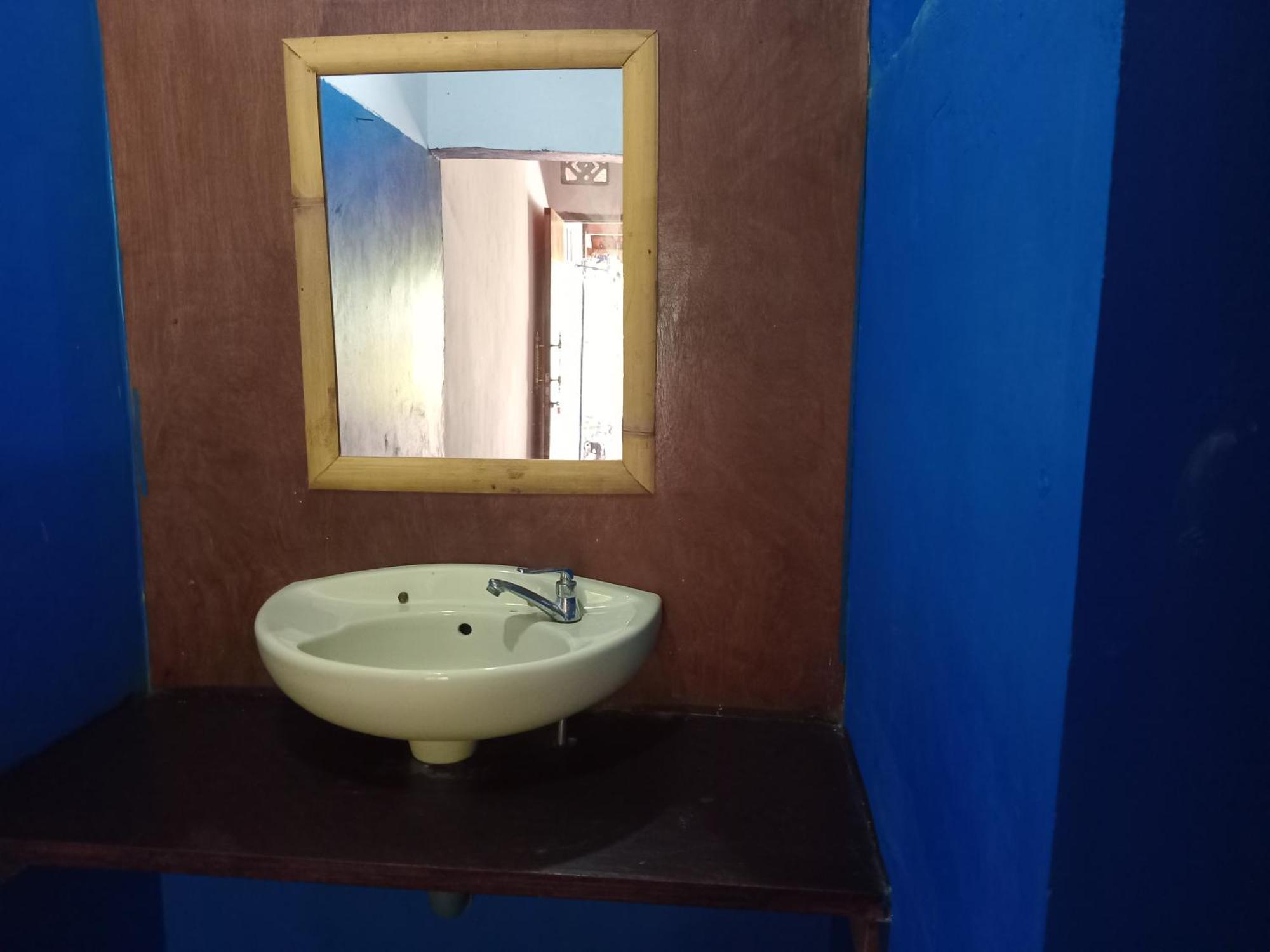 Palm Homestay Kuta Kuta  Buitenkant foto