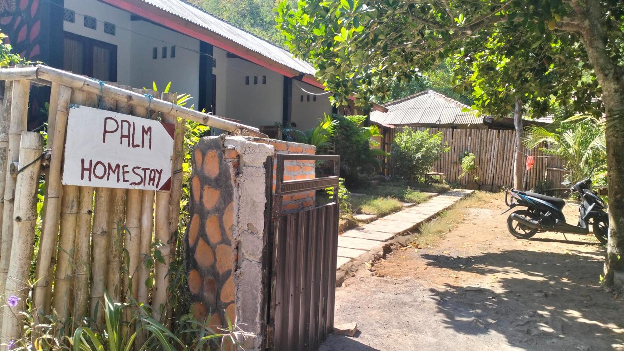 Palm Homestay Kuta Kuta  Buitenkant foto