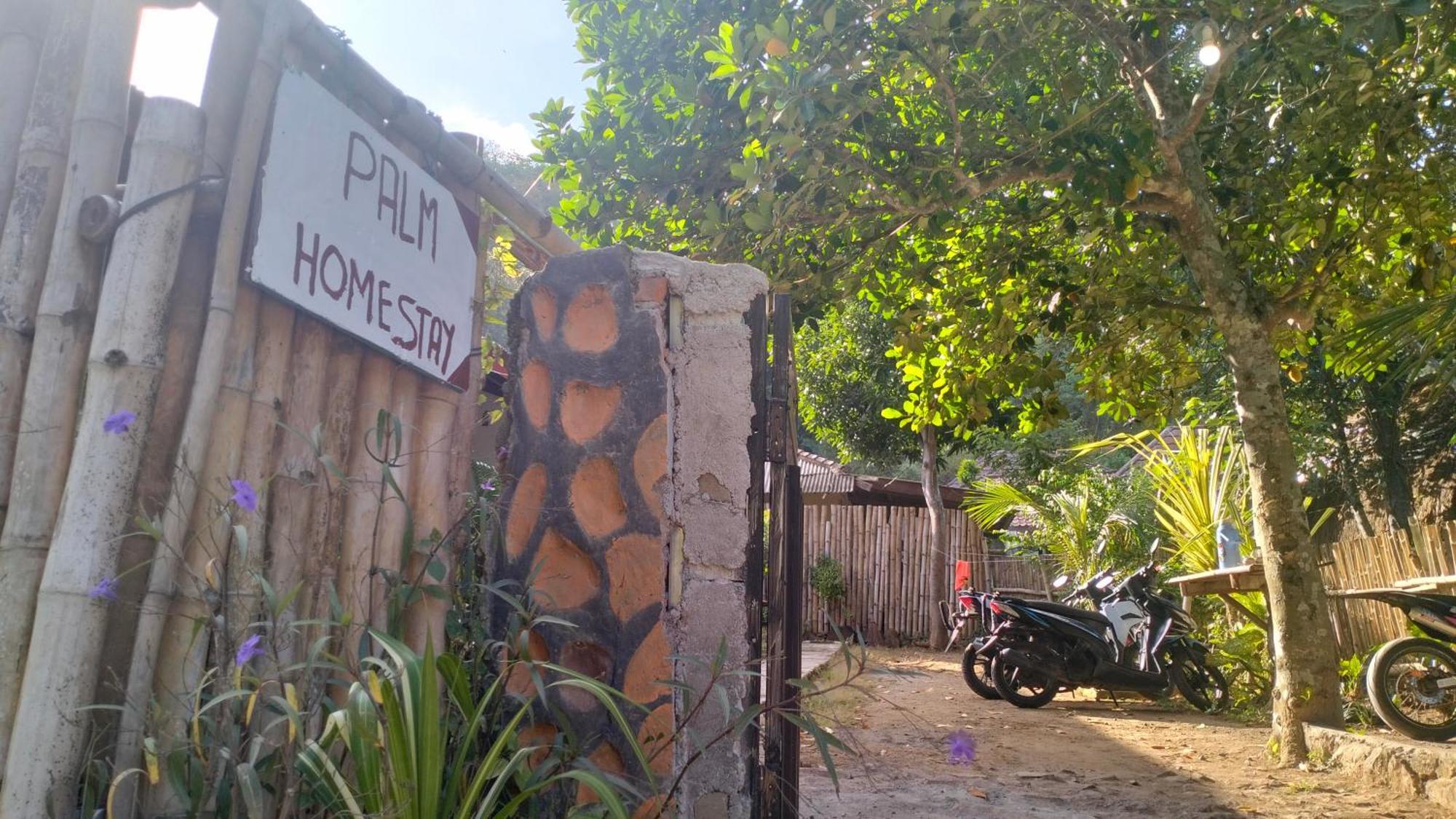 Palm Homestay Kuta Kuta  Buitenkant foto